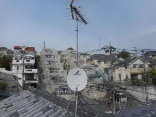 神奈川県川崎市麻生区東百合丘　テレビアンテナ建て替え工事施工例