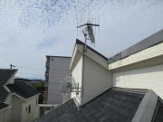 神奈川県平塚市龍城ヶ丘　ＢＳアンテナ撤去・処分（アンテナ取り外し）